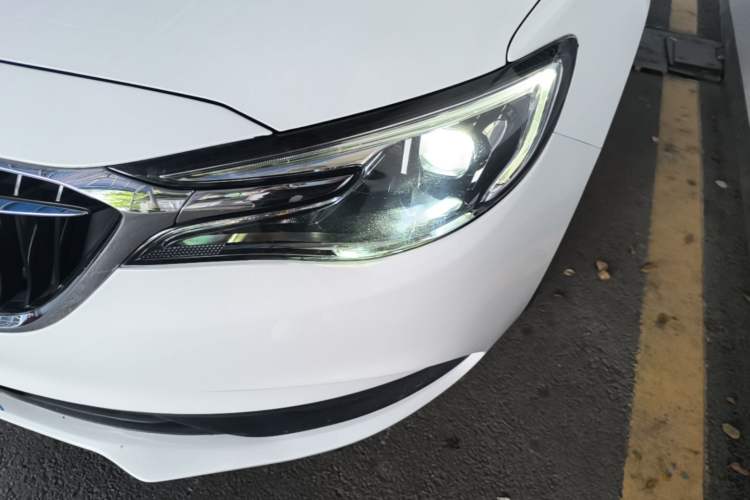 Used Buick GT 2019 18T Automatic Connected Elite Model China VI Standard Left Front Headlight