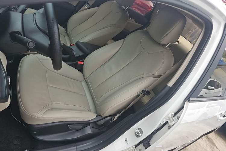 Used Buick GT 2019 15T Manual Elite Version China VI Standard Left Front Seat