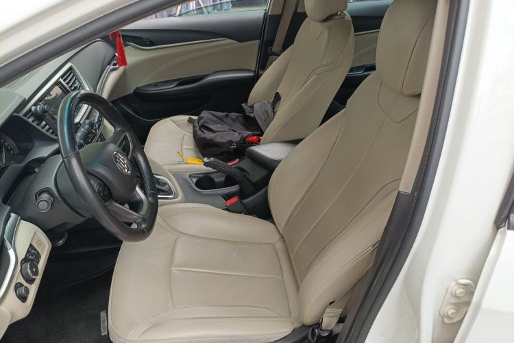 Used Buick GT 2019 15T Dual-Clutch Connected Elite Model China VI Left Front Seat