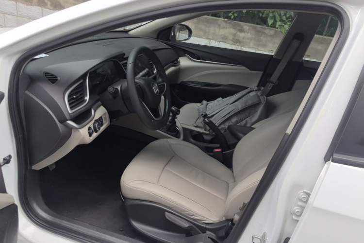 Used Buick GT 2019 15T Manual Elite Version China VI Standard Left Front Seat