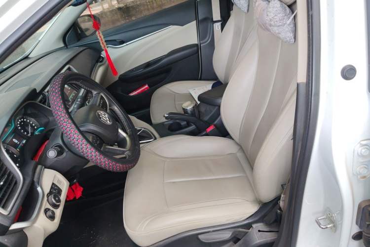 Used Buick GT 2019 15T Dual-Clutch Connected Elite Model China VI Left Front Seat