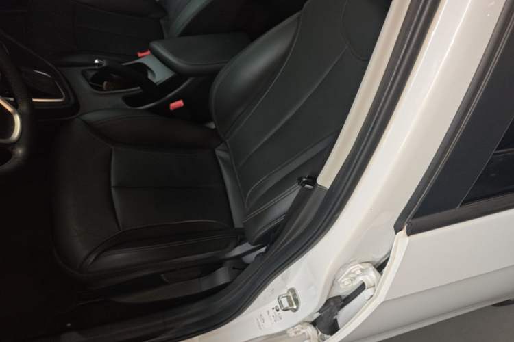 Used Buick GT 2019 18T Automatic Connected Elite Model China VI Standard Left Front Seat