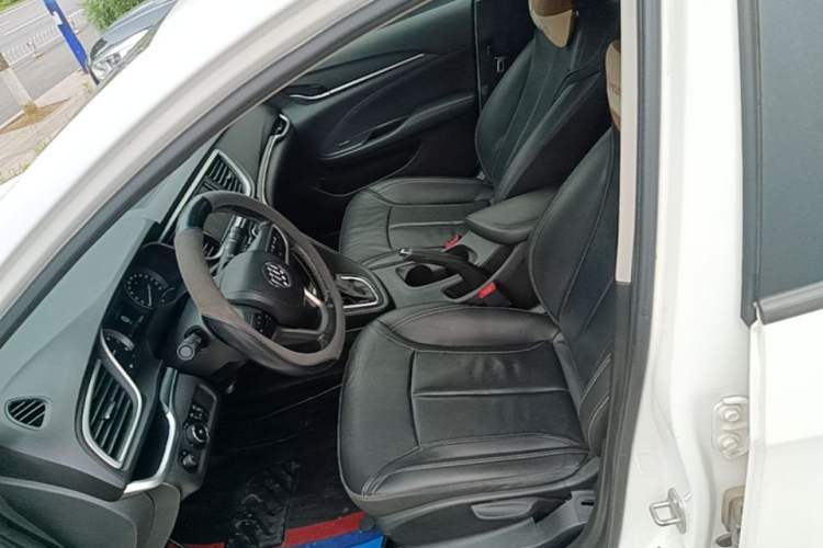 Used Buick GT 2019 18T Automatic Connected Elite Model China VI Standard Left Front Seat