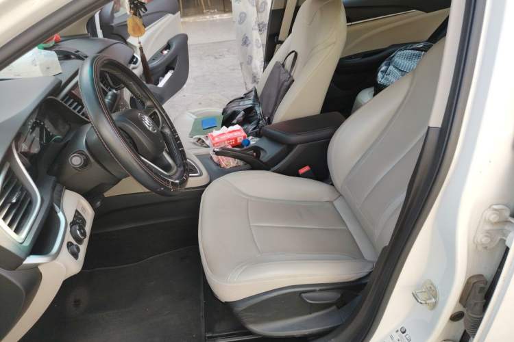 Used Buick GT 2019 15T Dual-Clutch Connected Elite Model China VI Left Front Seat