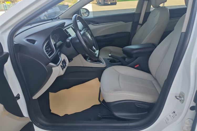 Used Buick GT 2019 15T Dual-Clutch Connected Elite Model China VI Left Front Seat