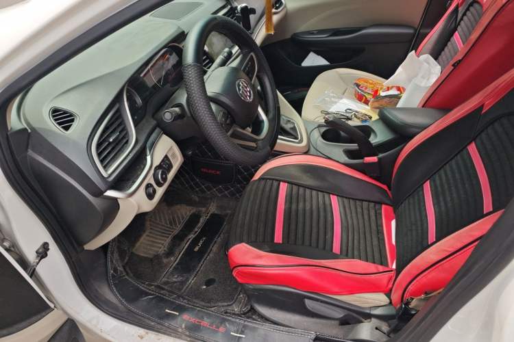 Used Buick GT 2019 15T Dual-Clutch Connected Elite Model China VI Left Front Seat