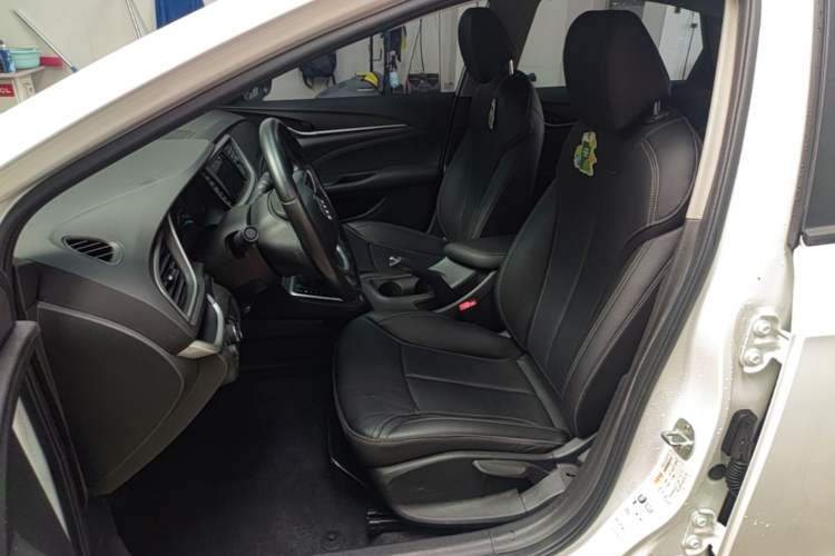 Used Buick GT 2019 18T Automatic Connected Elite Model China VI Standard Left Front Seat