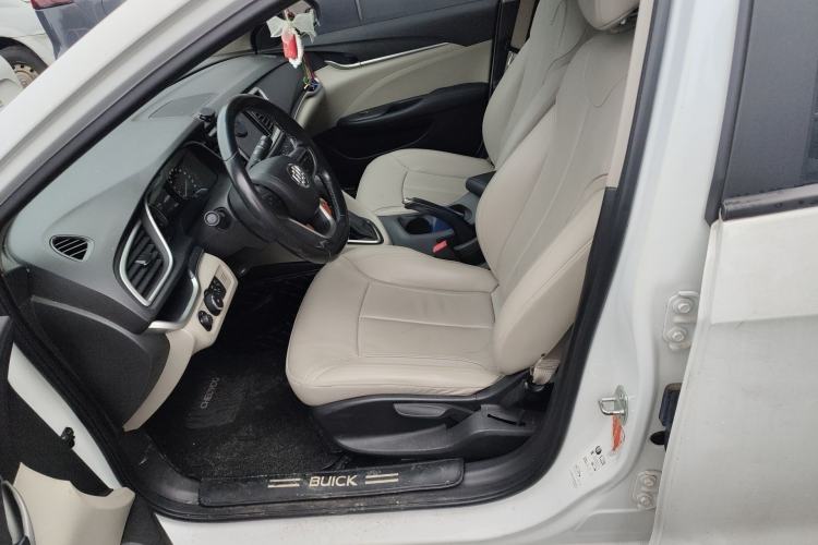 Used Buick GT 2019 15T Dual-Clutch Connected Elite Model China VI Left Front Seat