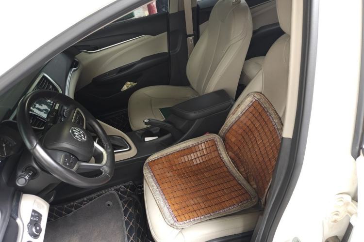 Used Buick GT 2019 15T Dual-Clutch Connected Elite Model China VI Left Front Seat