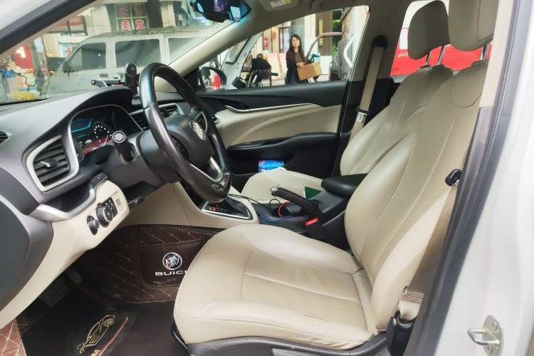 Used Buick GT 2019 15T Dual-Clutch Connected Elite Model China VI Left Front Seat
