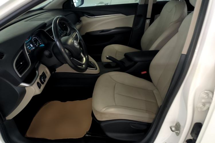 Used Buick GT 2019 15T Dual-Clutch Connected Elite Model China VI Left Front Seat
