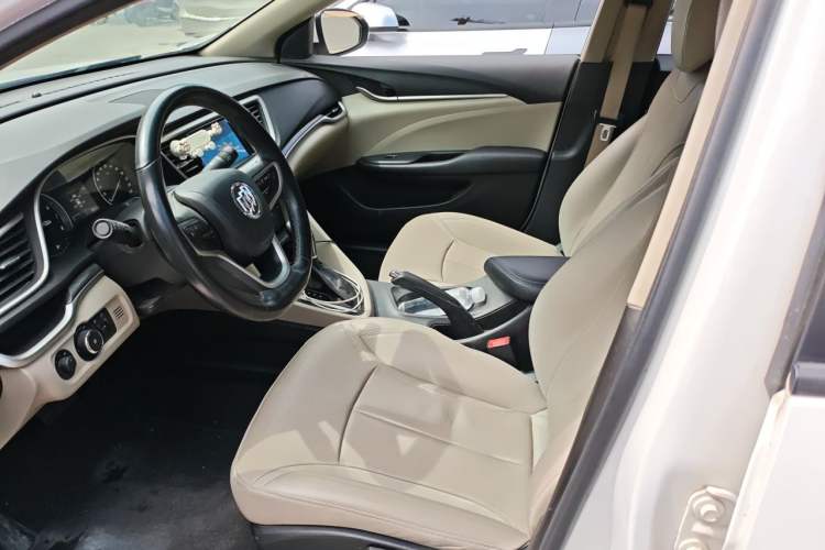 Used Buick GT 2019 15T Dual-Clutch Connected Elite Model China VI Left Front Seat
