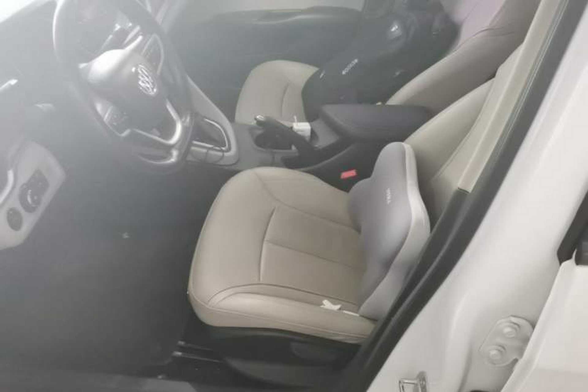 Used Buick GT 2019 15T Dual-Clutch Connected Elite Model China VI Left Front Seat