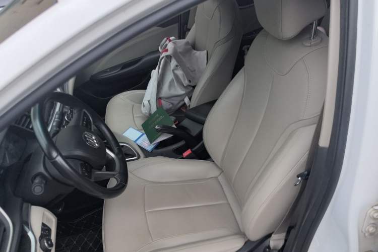 Used Buick GT 2019 15T Dual-Clutch Connected Elite Model China VI Left Front Seat