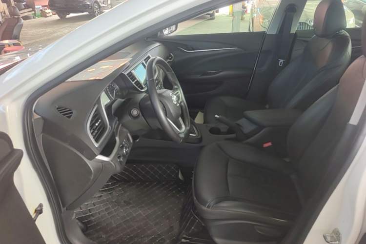 Used Buick GT 2019 18T Automatic Connected Elite Model China VI Standard Left Front Seat