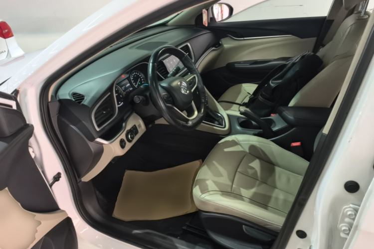 Used Buick GT 2019 15T Dual-Clutch Connected Elite Model China VI Left Front Seat