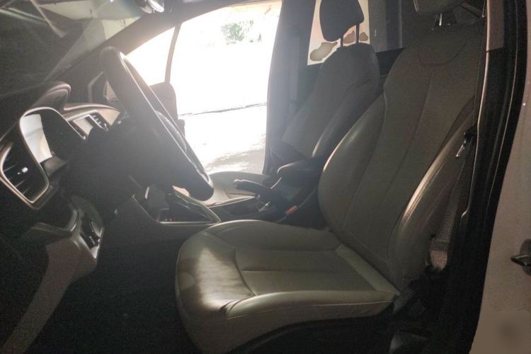 Used Buick GT 2019 15T Dual-Clutch Connected Elite Model China VI Left Front Seat