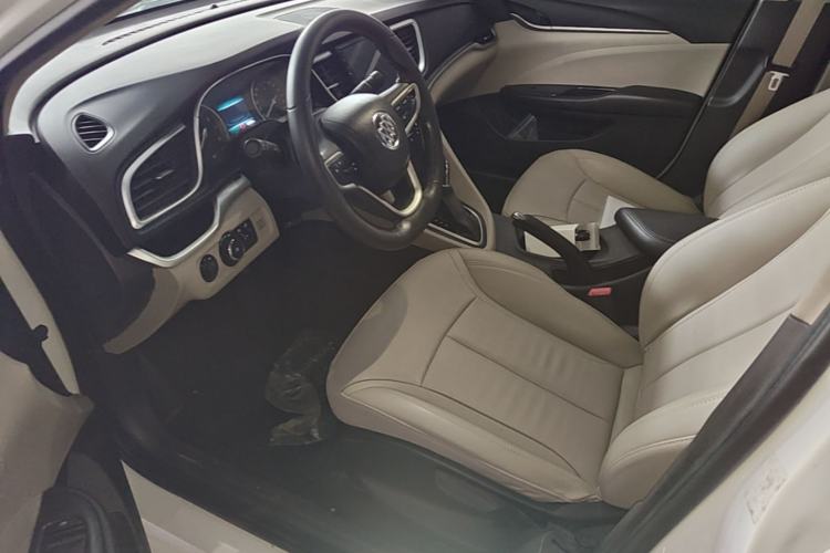 Used Buick GT 2019 15T Dual-Clutch Connected Elite Model China VI Left Front Seat