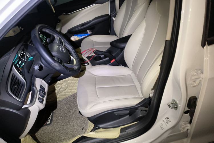 Used Buick GT 2019 15T Dual-Clutch Connected Elite Model China VI Left Front Seat