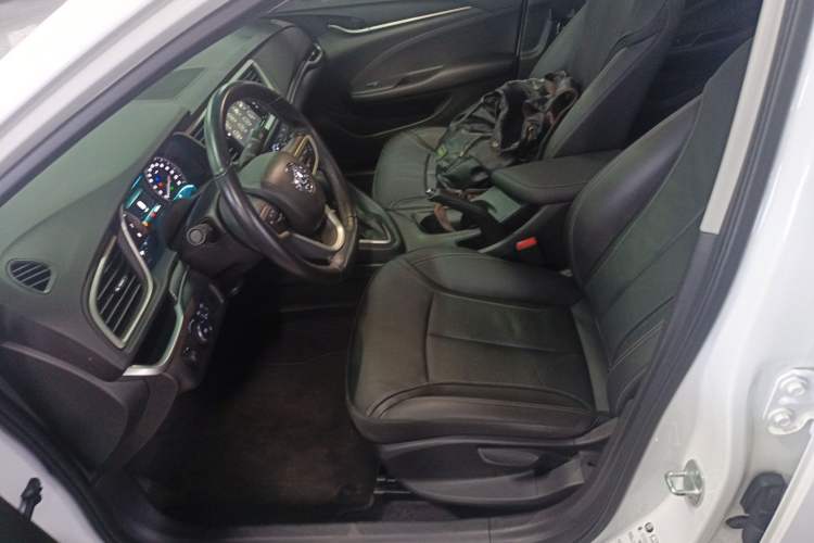 Used Buick GT 2019 18T Automatic Connected Elite Model China VI Standard Left Front Seat