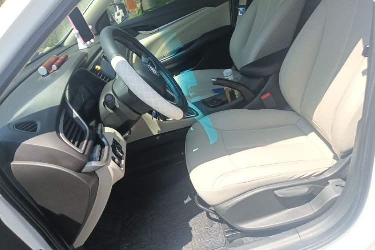 Used Buick GT 2019 15T Dual-Clutch Connected Elite Model China VI Left Front Seat