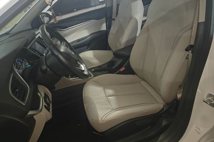 Used Buick GT 2019 15T Dual-Clutch Connected Elite Model China VI Left Front Seat