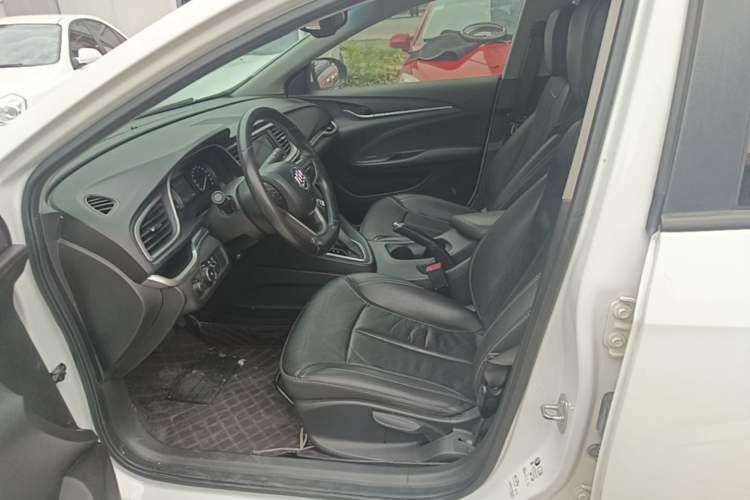 Used Buick GT 2019 18T Automatic Connected Elite Model China VI Standard Left Front Seat