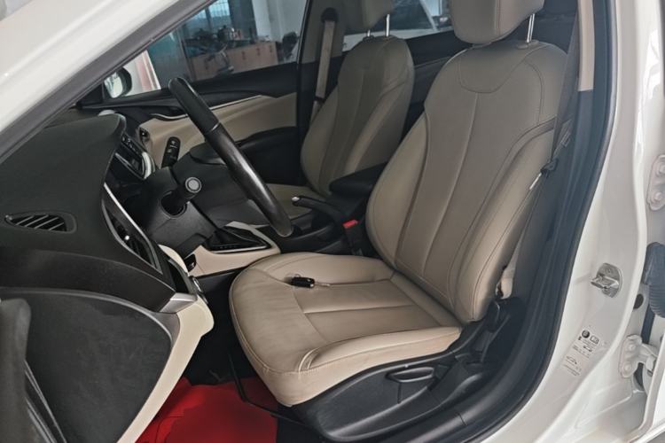 Used Buick GT 2019 15T Dual-Clutch Connected Elite Model China VI Left Front Seat