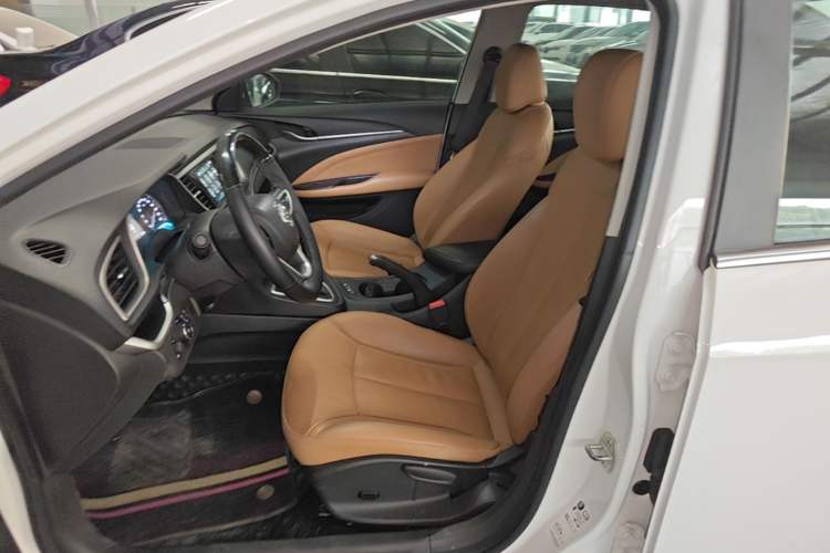 Used Buick GT 2019 18T Automatic Connected Flagship Version China VI Standard Left Front Seat