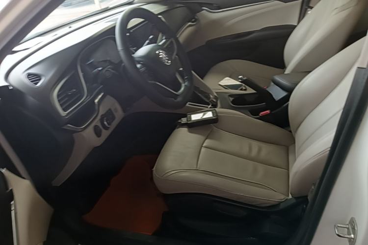Used Buick GT 2019 15T Dual-Clutch Connected Elite Model China VI Left Front Seat