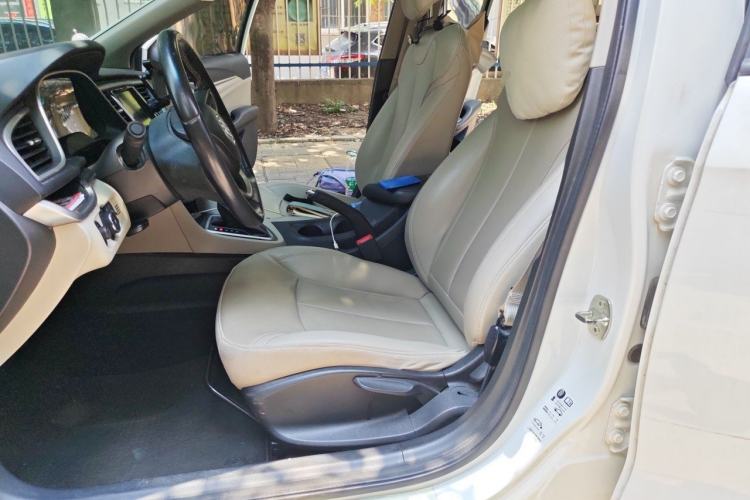 Used Buick GT 2019 15T Dual-Clutch Connected Elite Model China VI Left Front Seat