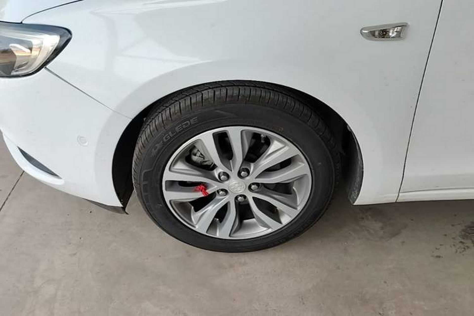 Used Buick GT 2019 18T Automatic Connected Flagship Version China V Standard Left Front Wheel Hub