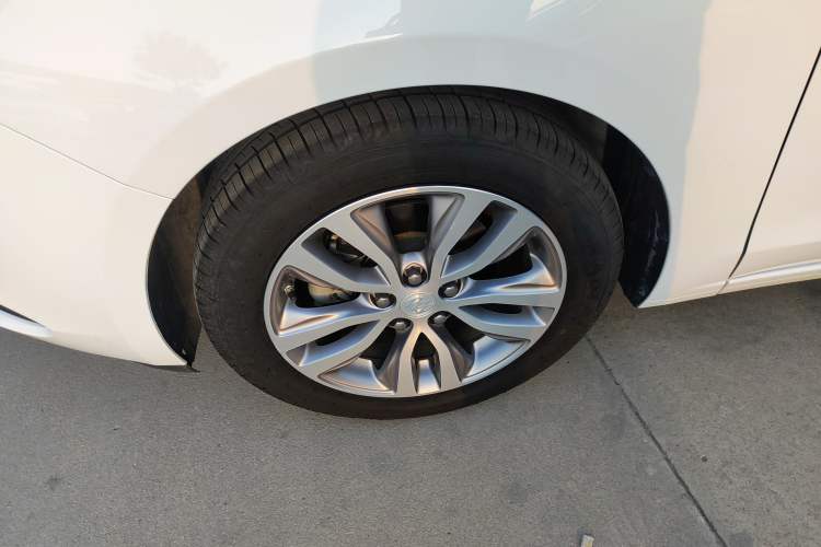Used Buick GT 2019 18T Automatic Connected Elite Model China VI Standard Left Front Wheel Hub