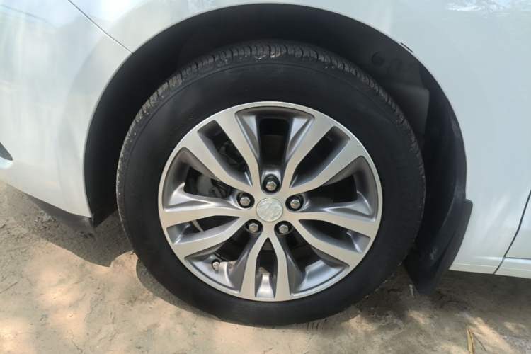 Used Buick GT 2019 18T Automatic Connected Elite Model China VI Standard Left Front Wheel Hub
