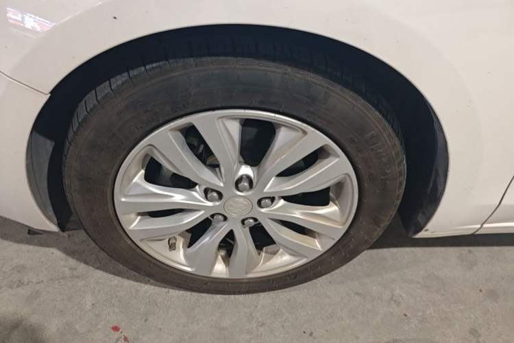 Used Buick GT 2019 15T Dual-Clutch Connected Elite Model China VI Left Front Wheel Hub