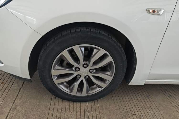 Used Buick GT 2019 18T Automatic Connected Elite Model China VI Standard Left Front Wheel Hub