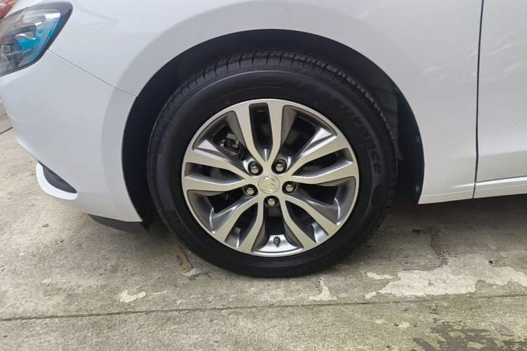 Used Buick GT 2019 18T Automatic Connected Elite Model China VI Standard Left Front Wheel Hub