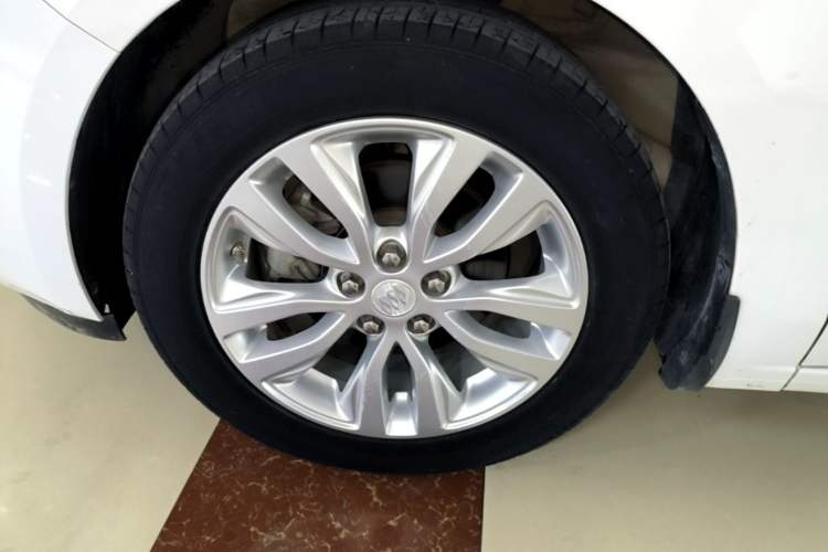 Used Buick GT 2019 15T Dual-Clutch Connected Elite Model China VI Left Front Wheel Hub