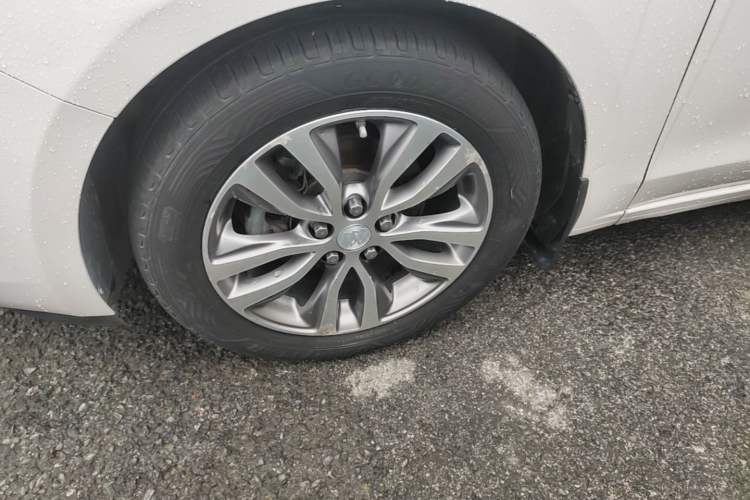 Used Buick GT 2019 18T Automatic Connected Elite Model China VI Standard Left Front Wheel Hub