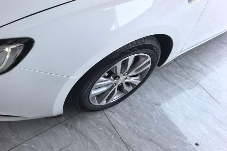 Used Buick GT 2019 18T Automatic Connected Elite Model China VI Standard Left Front Wheel Hub