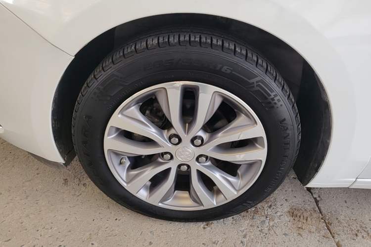 Used Buick GT 2019 18T Automatic Connected Elite Model China V Standard Left Front Wheel Hub