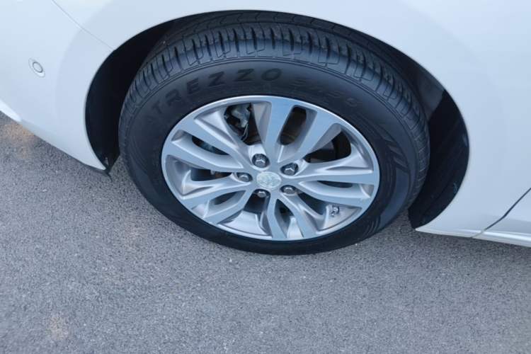 Used Buick GT 2019 18T Automatic Connected Flagship Version China V Standard Left Front Wheel Hub