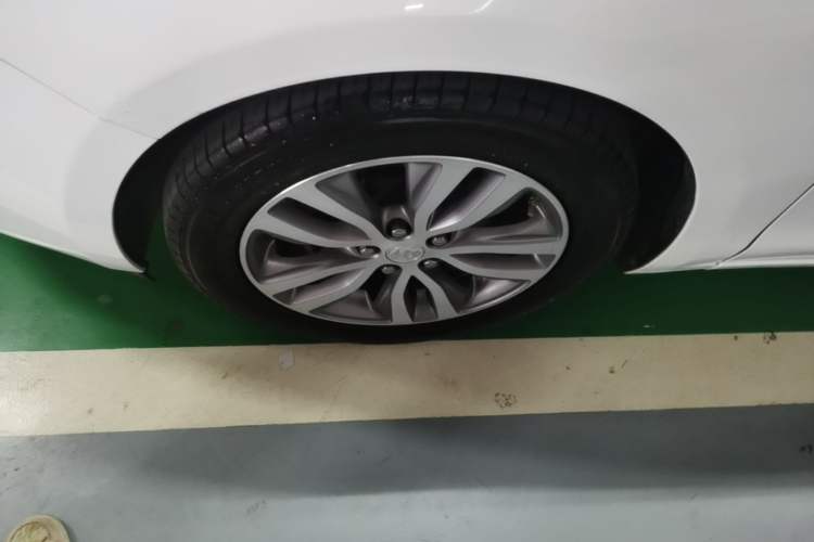 Used Buick GT 2019 18T Automatic Connected Elite Model China VI Standard Left Front Wheel Hub
