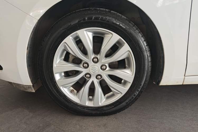 Used Buick GT 2019 15T Dual-Clutch Connected Elite Model China VI Left Front Wheel Hub