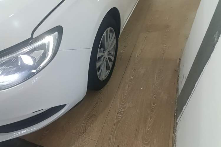 Used Buick GT 2019 18T Automatic Connected Elite Model China VI Standard Left Front Wheel Hub