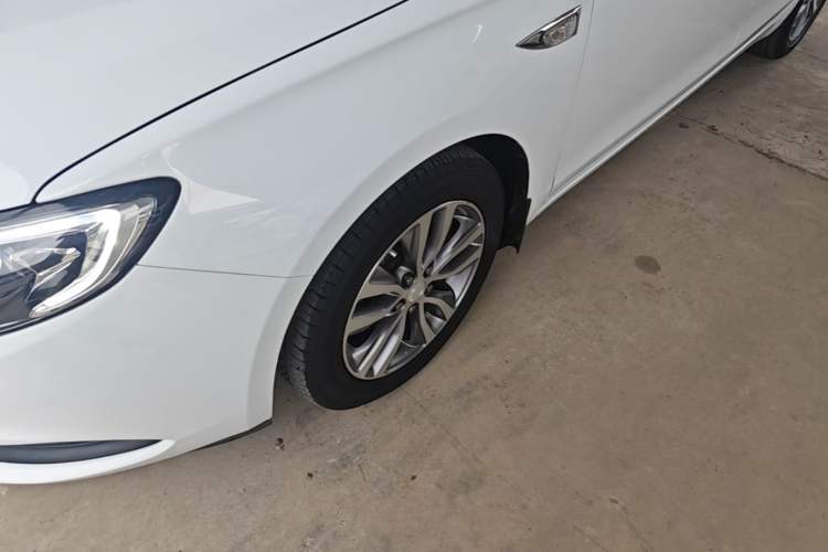 Used Buick GT 2019 18T Automatic Connected Elite Model China V Standard Left Front Wheel Hub