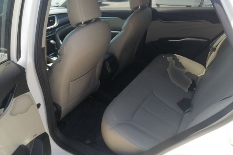 Used Buick GT 2019 15T Dual-Clutch Connected Elite Model China VI Left Rear Seat