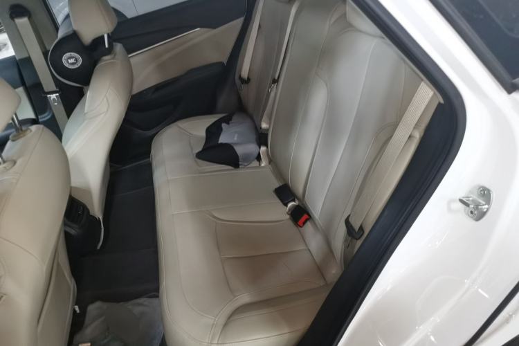 Used Buick GT 2019 15T Dual-Clutch Connected Elite Model China VI Left Rear Seat