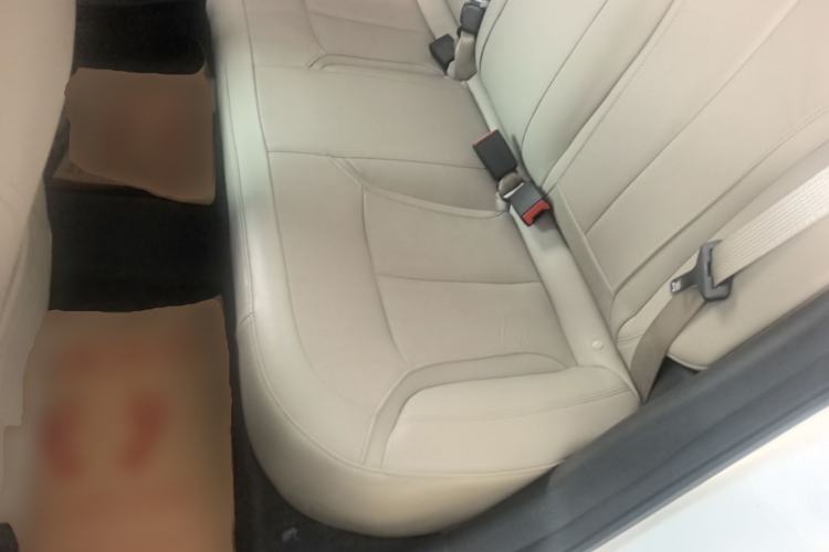 Used Buick GT 2019 15T Dual-Clutch Connected Elite Model China VI Left Rear Seat