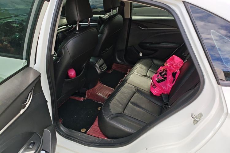 Used Buick GT 2019 18T Automatic Connected Elite Model China VI Standard Left Rear Seat